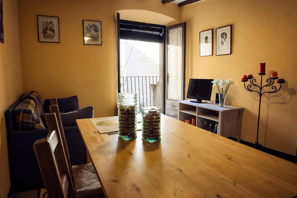 Lo Raconet de la Placa Apartment hotel in Catalonia