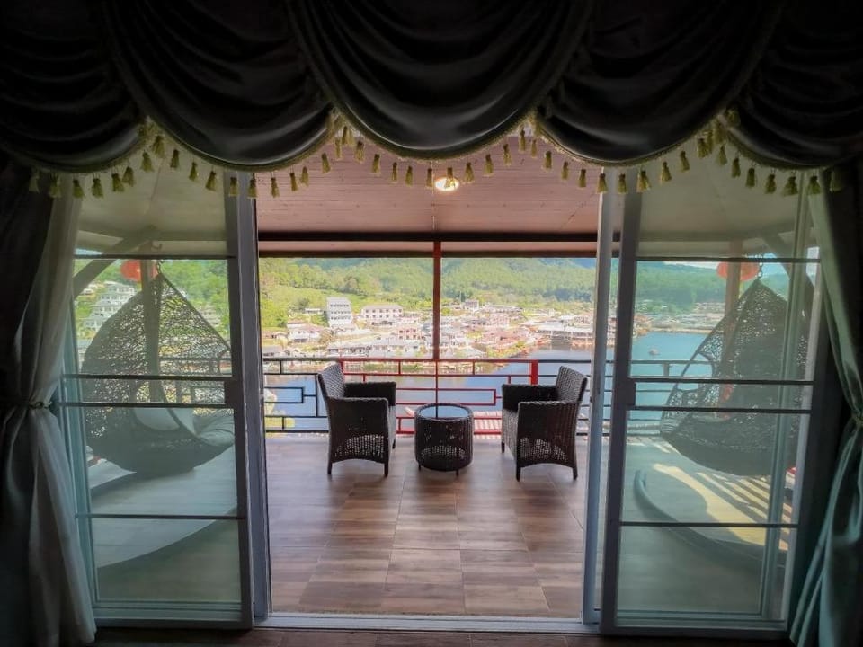 Chasa Rakthai Resort Resort in Thailand