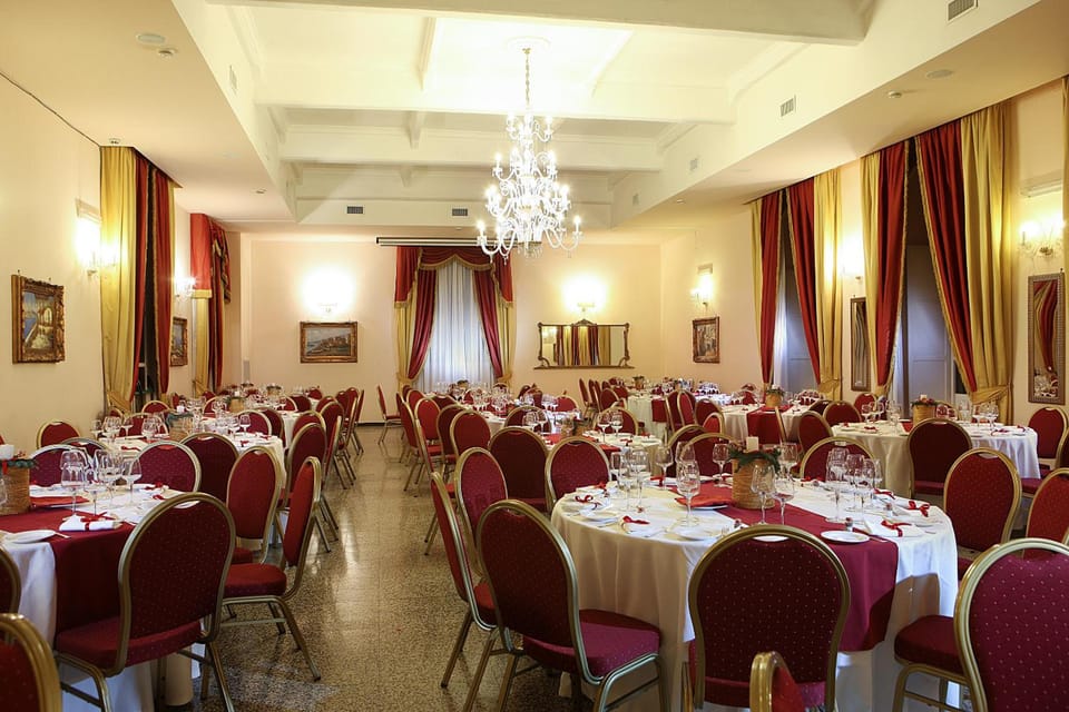 Grand Hotel Capodimonte Hotel in Naples