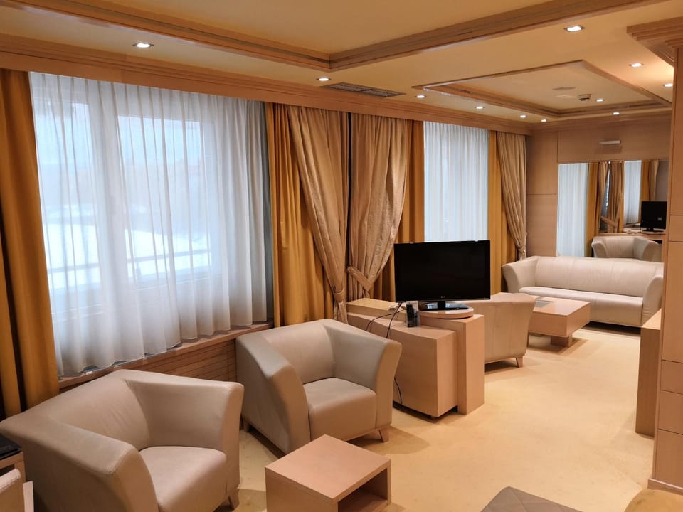 Garni Hotel Aleksandar Hotel in Novi Sad