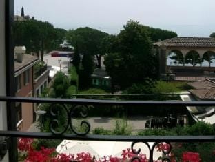 Hotel Alla Torre Hotel in Garda