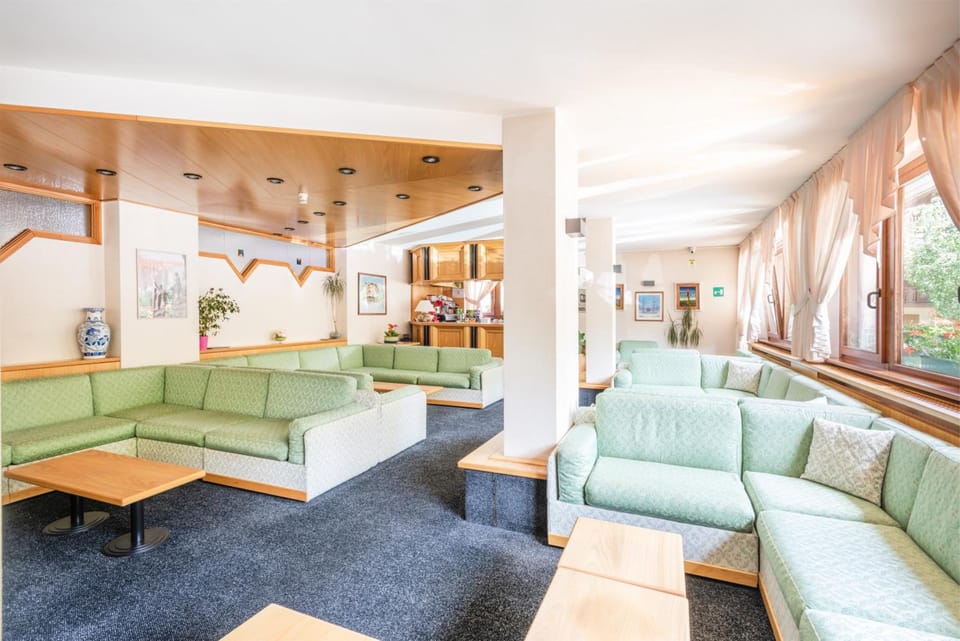 Hotel Alpina Hotel in Madonna di Campiglio