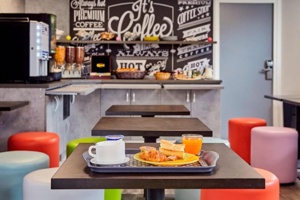 Welcomotel Les Mureaux Hotel in Île-de-France
