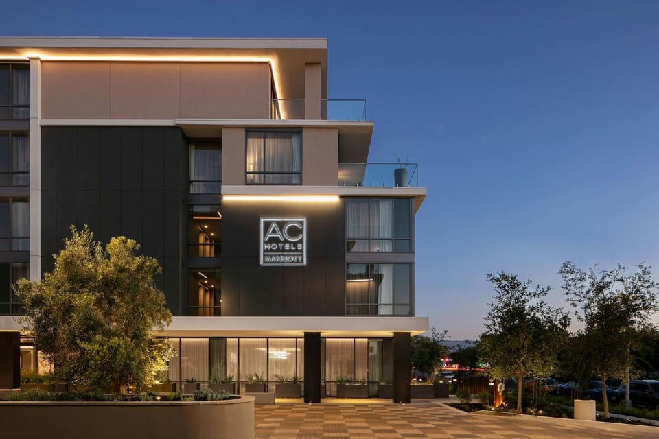 AC Hotel Palo Alto Hotel in Mountain View
