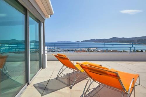 Hotel California Hotel in Le Lavandou