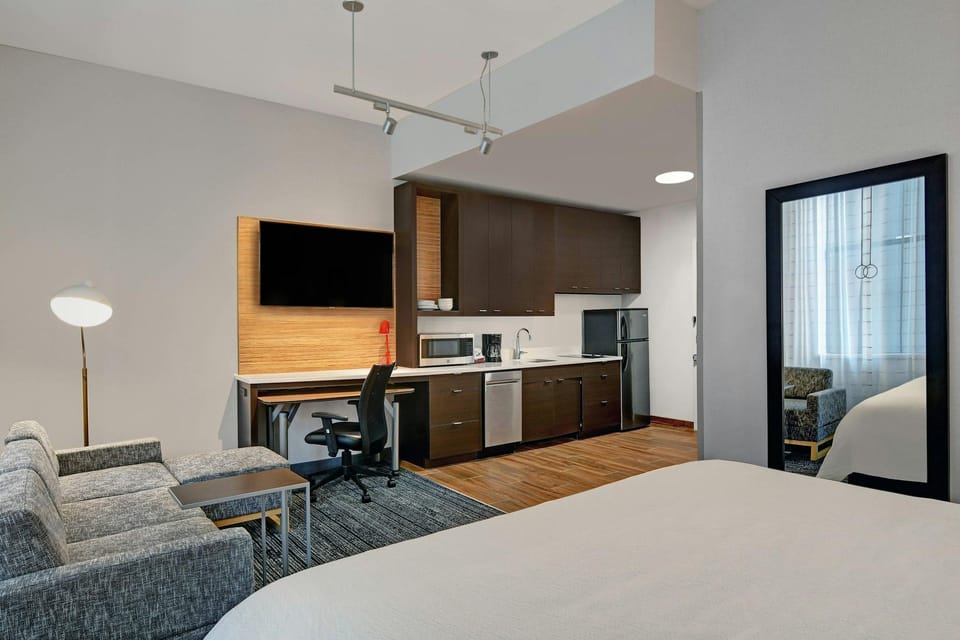 Suite room