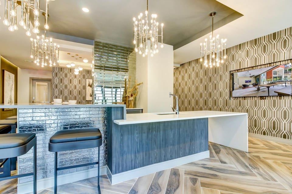 Sentral East Austin at 1614 E Sixth Hotel in Austin