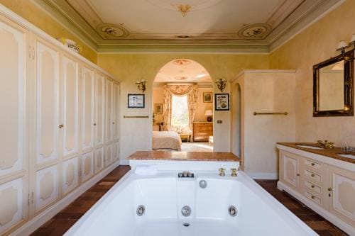VILLA NOTTOLINI Hotel in Capannori