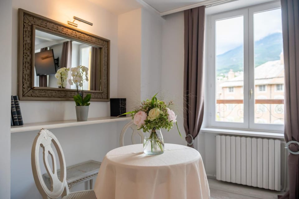Logis - Hotel De La Mairie Hotel in Provence-Alpes-Côte d'Azur
