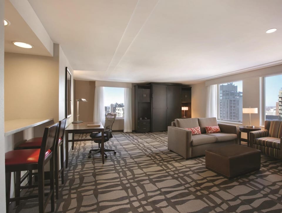 Hilton Garden Inn Chicago Downtown Magnificent Mile Hotel in River North