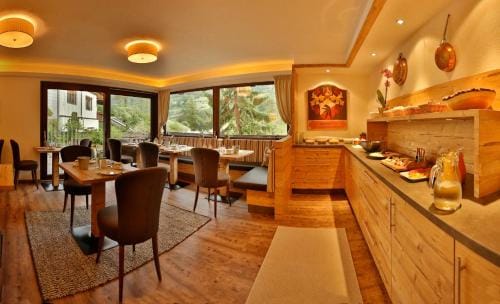 Hotel Garni Fiegl Apart Hotel in Soelden