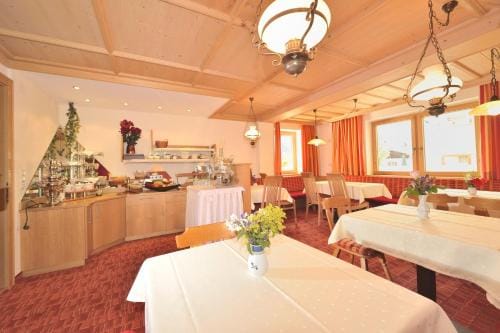 Hotel Garni Viktoria Hotel in Saint Anton am Arlberg