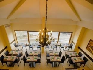 Lucic Rooms & Suites Hotel in Budva