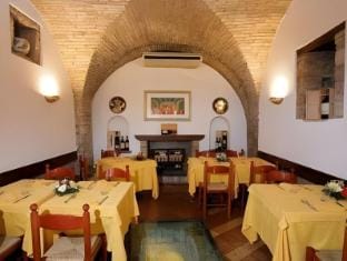 Hotel La Fortezza Hotel in Assisi