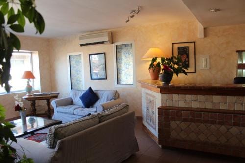 Hotel Le Clos des Pins Hotel in Six-Fours-les-Plages