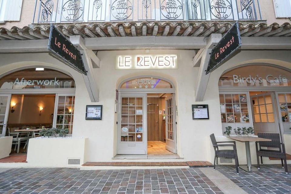 Brit Hotel Confort Le Revest Sainte-Maxime Hotel in Sainte-Maxime