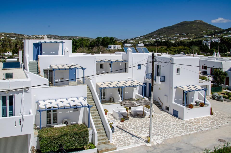 Hotel Livadia Apartment hotel in Paros