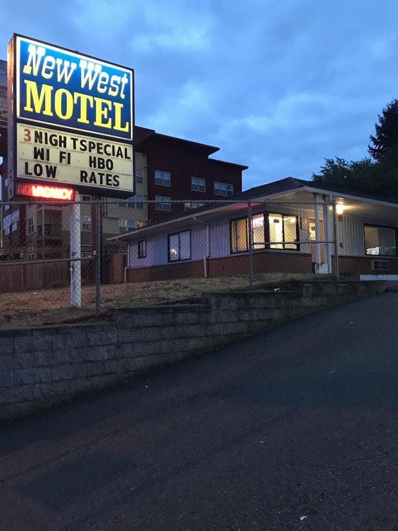 New West Motel Hotel in Des Moines