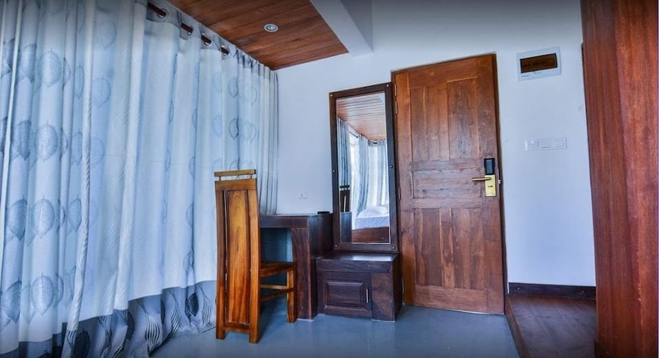 Wave Beach Resort Unawatuna Hotel in Southern Province