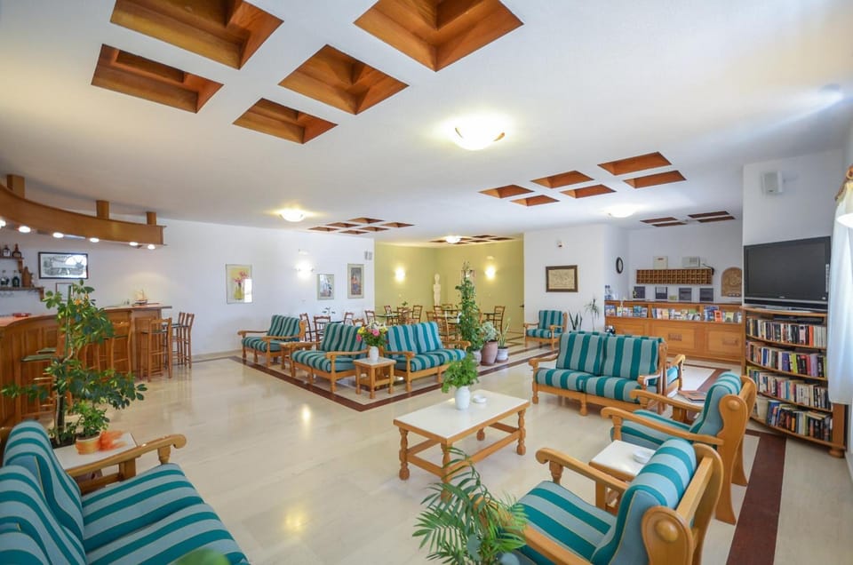 Proteas Hotel & Suites Hotel in Agios Prokopios
