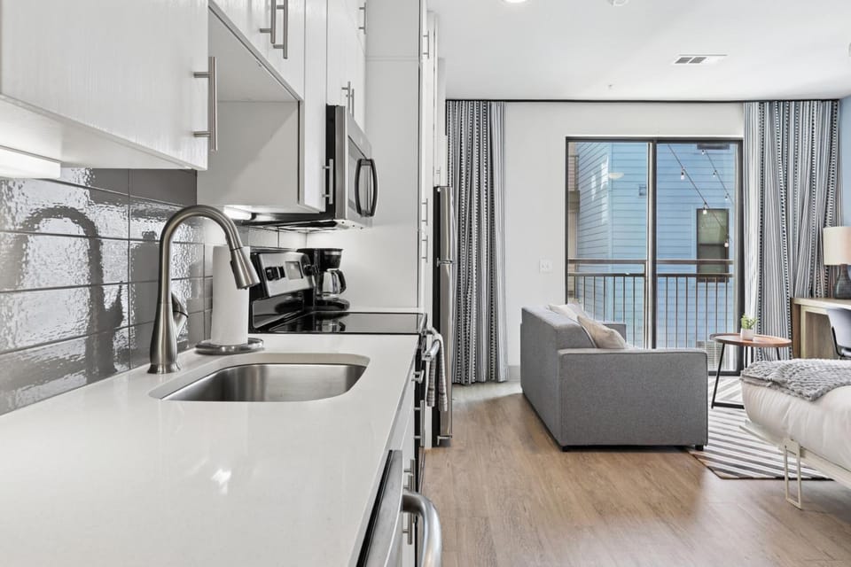 Sentral East Austin at 1630 E Sixth Hotel in Austin