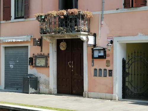 Al Souvenir Hotel in Comacchio