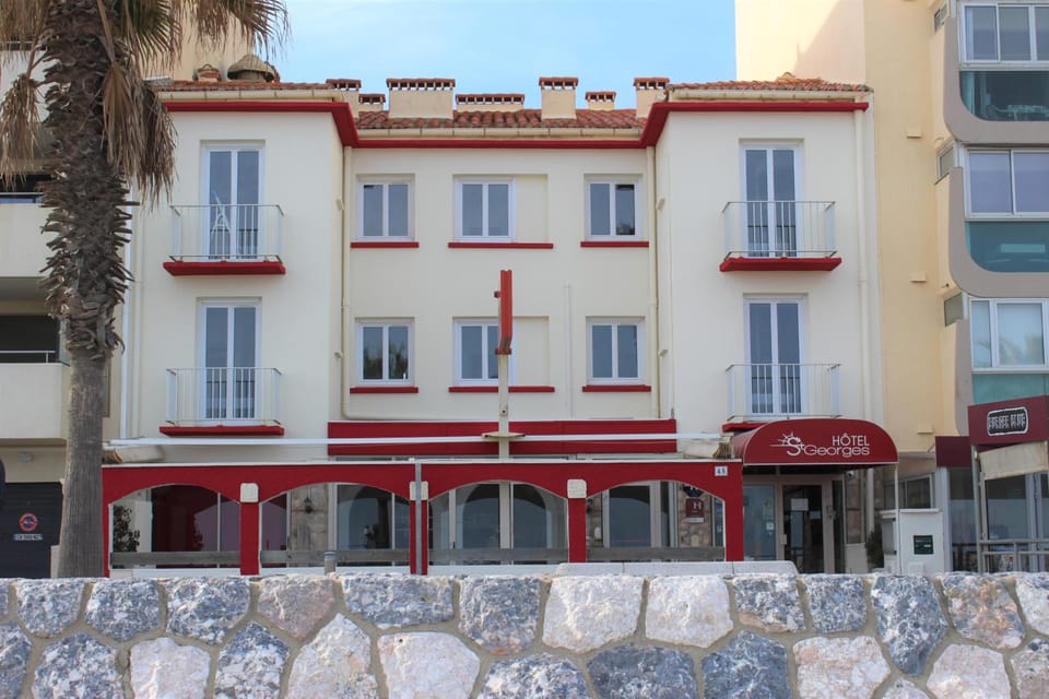 Hotel Saint Georges, Face a la mer Hotel in Canet-en-Roussillon
