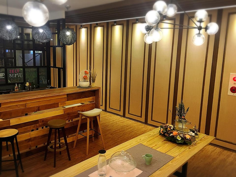 Bar/lounge