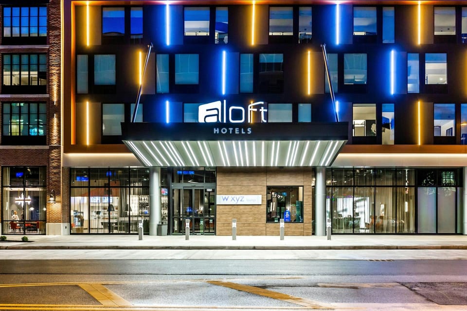 Aloft Columbus Easton Hotel in Easton