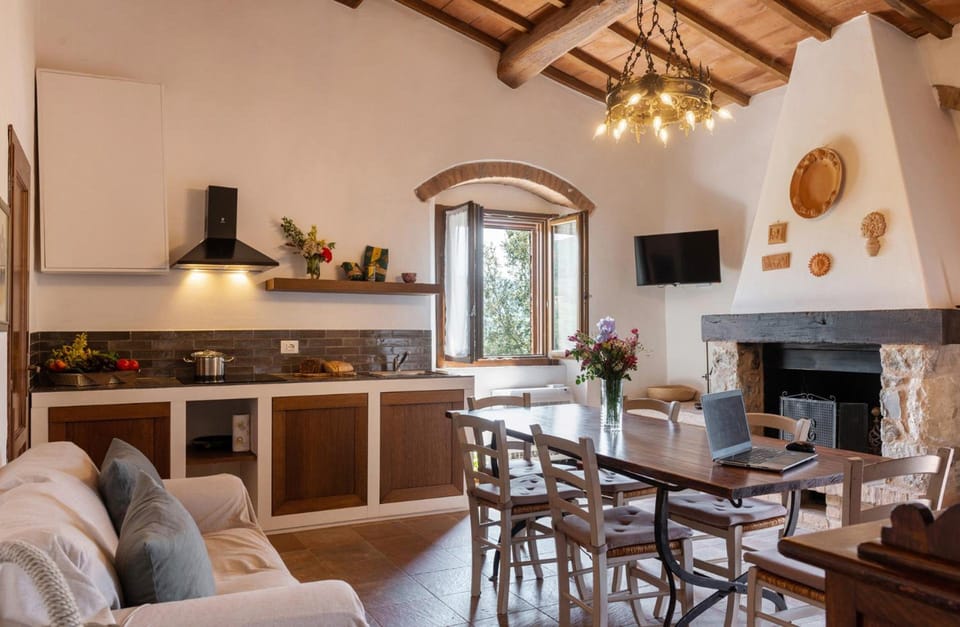 Tenuta Il Cicalino Hotel in Tuscany