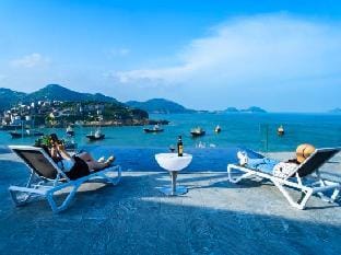 Between sky and sea Hotel in Zhejiang