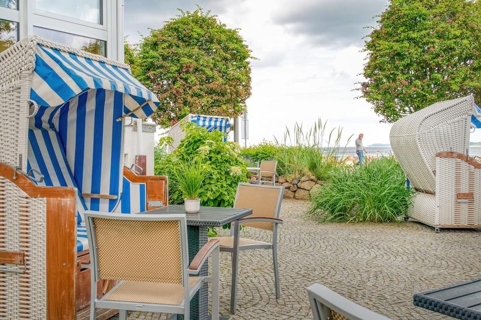 Hotel Strandschlosschen Hotel in Lubeck
