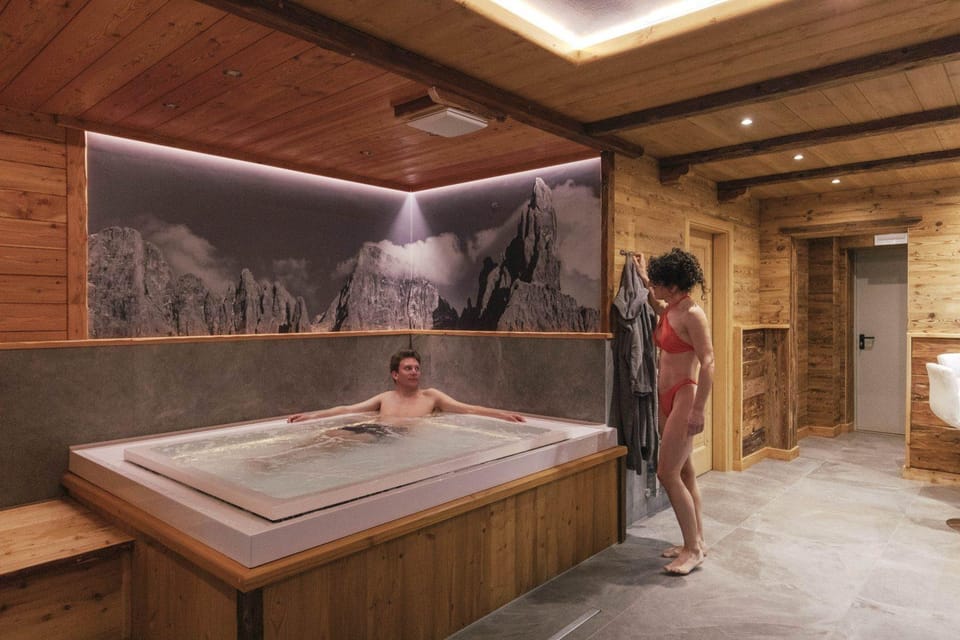 Hot tub