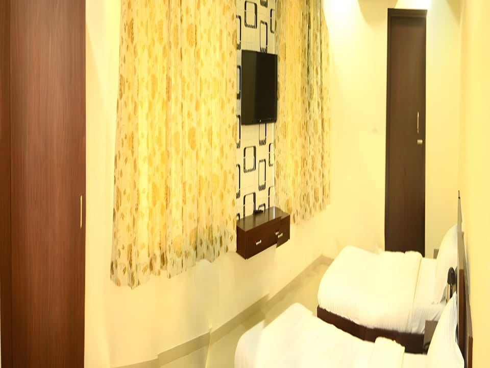 Hotel Royal Hill Hotel in Gujarat
