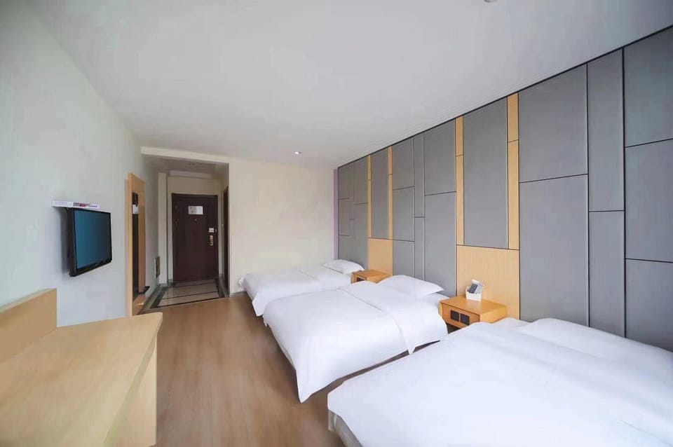 Super 8 Hotel Shanghai Songjiang District Xinqiao Fortune Plaza Hotel in Shanghai