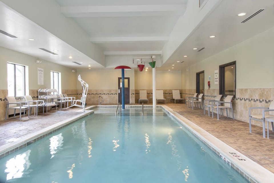 Holiday Inn Express & Suites - New Philadelphia Southwest By IHG Hotel in Ohio