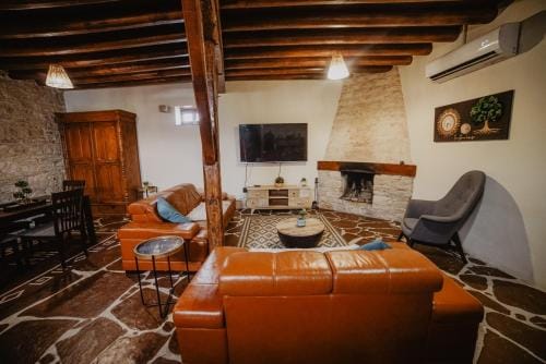 The Stonehouse Suites with Private Bath Spas Hotel in Limassol District