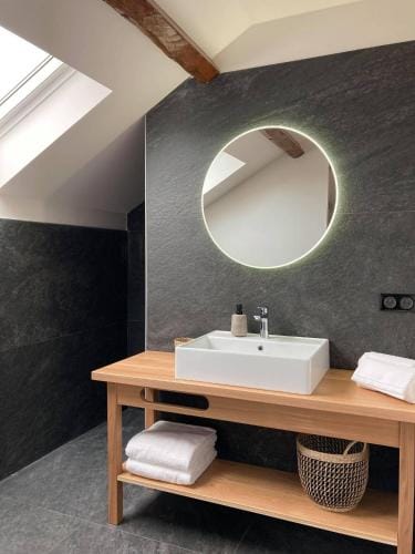 Domaine Jacqueline Pere & Filles Hotel in Aix-les-Bains