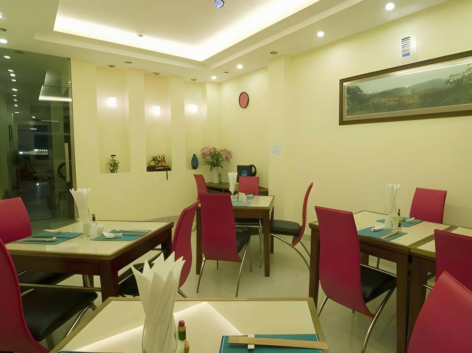 Ipeace Hotel - Bui Vien Walking Street Hotel in Ho Chi Minh City