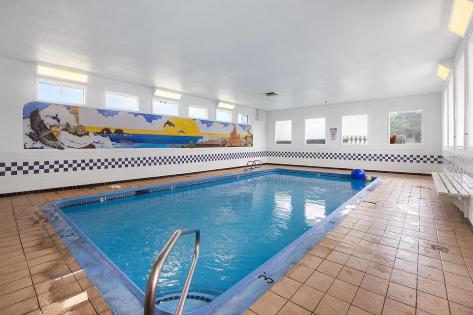 SURFSIDE RESORT Hotel in Rockaway Beach