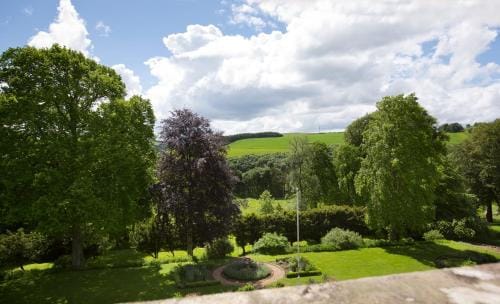 Crookston House B&B Hotel in England