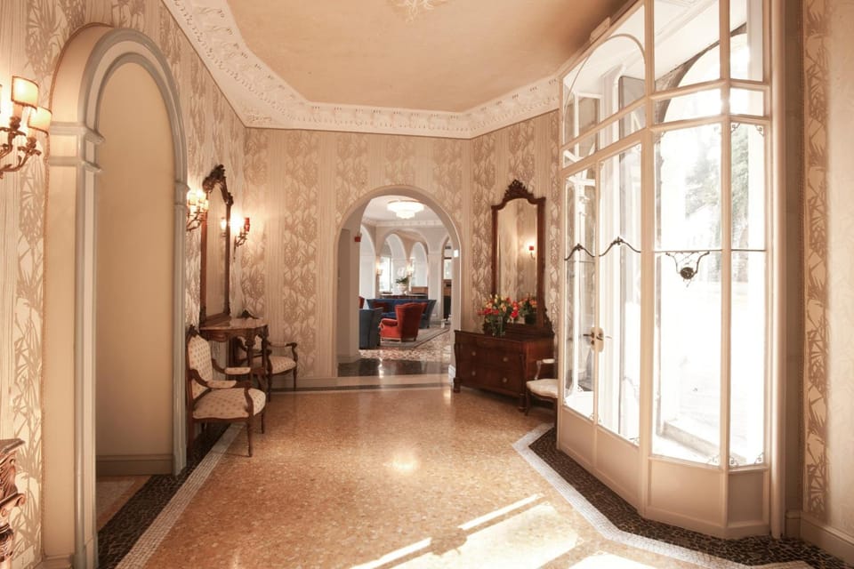 Hotel Villa Flori Hotel in Como