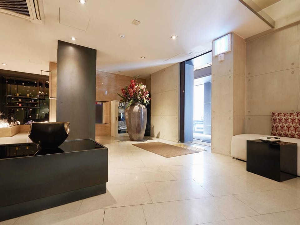 Yeoksam Tria Hotel Motel in Seoul
