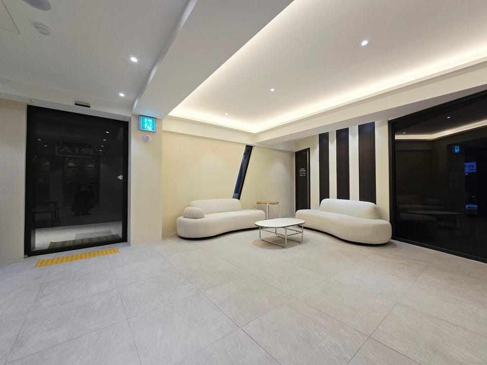 Yeoksam Tria Hotel Motel in Seoul