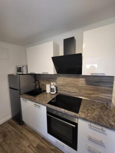 Apartmani i sobe Mara Hotel in Lika-Senj County