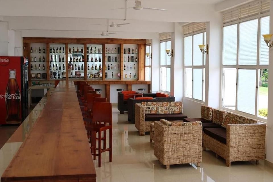 Pulickal Airport Hotel. Hotel in Uganda