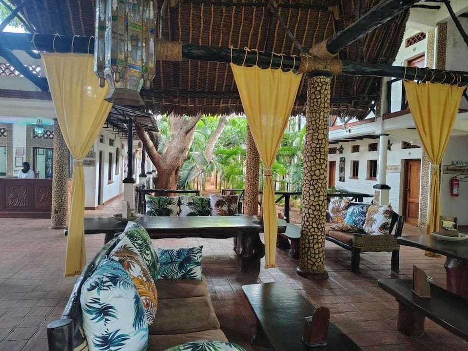 Mangro Hotel Diani Beach Hotel in Diani Beach