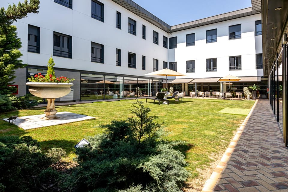 Les Jardins de Saint-Cloud Apartment hotel in Saint-Cloud
