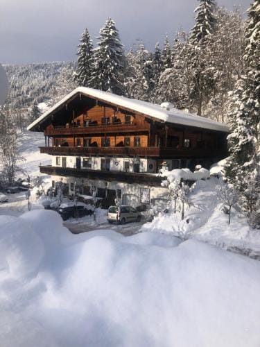Gastehaus Weiherhof Hotel in Alpbach