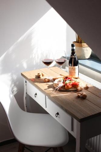 Bed and Wine Nonsolovino Hotel in Reeuwijk